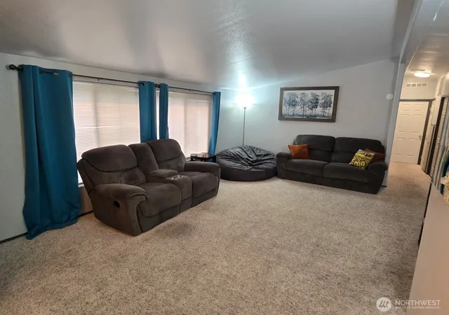 Photo 3 of Manufactured home for sale at 936 S Division St #54, Moses Lake, WA 98837 | MLS# NWM2570924 | Listing updated on 2026-09-23