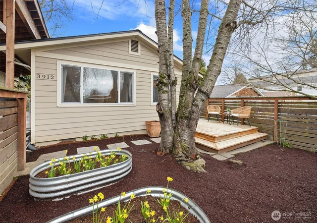 Photo 1 of Single family home for sale at 3912 S Findlay St, Seattle, WA 98118 | MLS# NWM2570939 | Listing updated on 2026-09-30