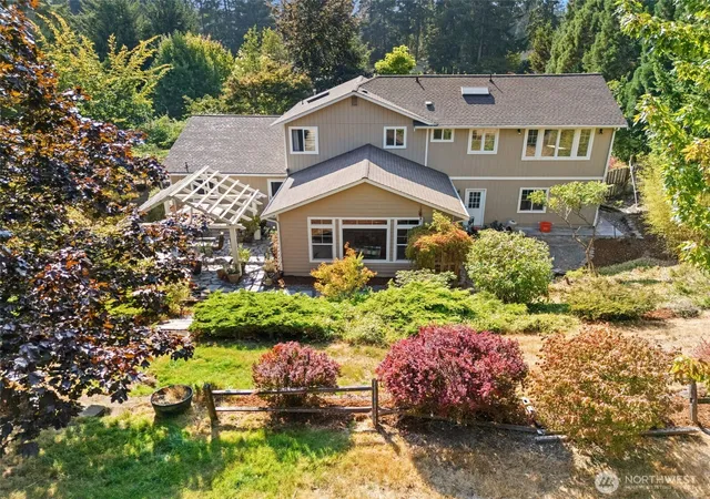 Photo 3 of Single family home for sale at 14205 77th Avenue E, Puyallup, WA 98373 | MLS# NWM2570945 | Listing updated on 2026-09-23