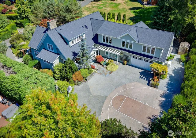 Photo 1 of Single family home for sale at 9223 Allens Cove Ln Ne, Bainbridge Island, WA 98110 | MLS# NWM2570961 | Listing updated on 2026-09-30