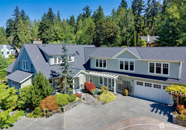 Photo 2 of Single family home for sale at 9223 Allens Cove Ln Ne, Bainbridge Island, WA 98110 | MLS# NWM2570961 | Listing updated on 2026-09-30