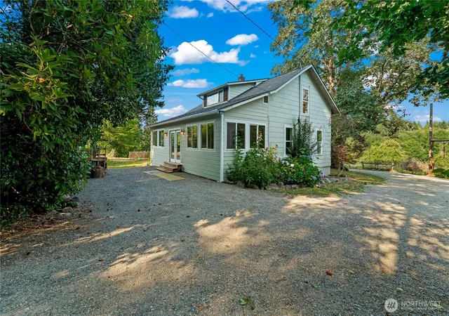 Photo 1 of Single family home for sale at 21208 Se 276th Avenue, Maple Valley, WA 98038 | MLS# NWM2570984 | Listing updated on 2026-09-23
