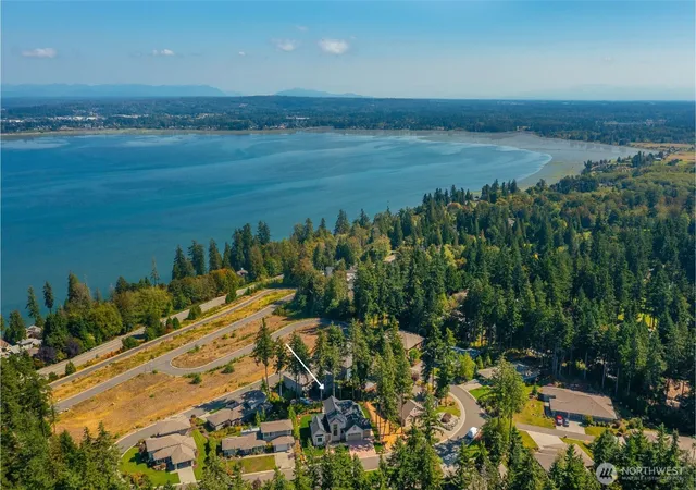 Photo 2 of Single family home for sale at 5464 Wood Duck Loop, Blaine, WA 98230 | MLS# NWM2570990 | Listing updated on 2026-09-26