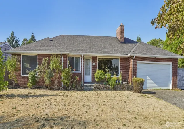 Photo 1 of Sale Pending at 3206 Ne 49th Street, Vancouver, WA 98663 | MLS# NWM2571001 | Listing updated on 2026-09-25