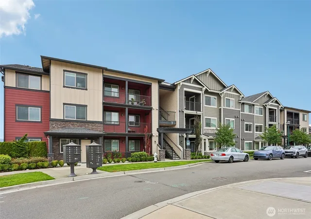 Photo 2 of Condo for sale at 921 Westridge Wy Ne #304, Issaquah, WA 98029 | MLS# NWM2571004 | Listing updated on 2026-09-23