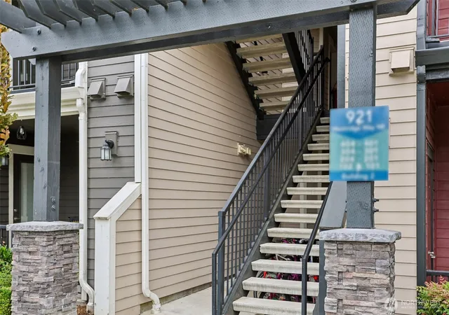 Photo 3 of Condo for sale at 921 Westridge Wy Ne #304, Issaquah, WA 98029 | MLS# NWM2571004 | Listing updated on 2026-09-23