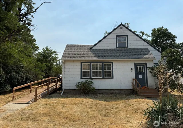 Photo 2 of Single family home for sale at 115 W 2nd Street, Waitsburg, WA 99361 | MLS# NWM2571010 | Listing updated on 2026-09-25