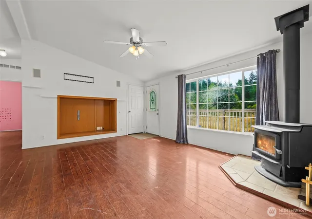 Photo 3 of Sale Pending at 19821 23Rd St Sw, Lakebay, WA 98349 | MLS# NWM2571013 | Listing updated on 2026-09-25