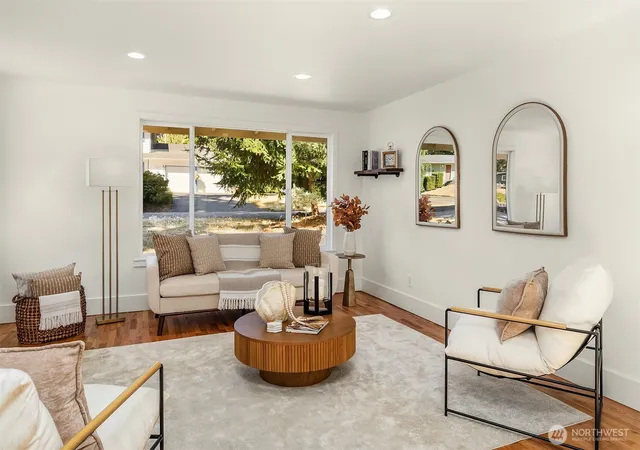 Photo 3 of Single family home for sale at 22005 78Th Pl W, Edmonds, WA 98026 | MLS# NWM2571026 | Listing updated on 2026-10-01