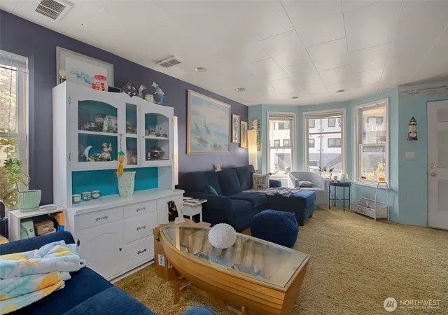 Photo 3 of Single family home for sale at 1621 E 32nd Street, Tacoma, WA 98404 | MLS# NWM2571029 | Listing updated on 2026-09-23