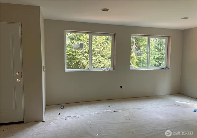 Photo 3 of Townhouse for sale at 3118 Sanderling Dr, Hoquiam, WA 98550 | MLS# NWM2571032 | Listing updated on 2026-09-24