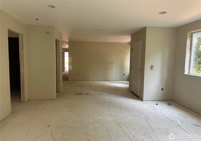 Photo 4 of Townhouse for sale at 3118 Sanderling Dr, Hoquiam, WA 98550 | MLS# NWM2571032 | Listing updated on 2026-09-24