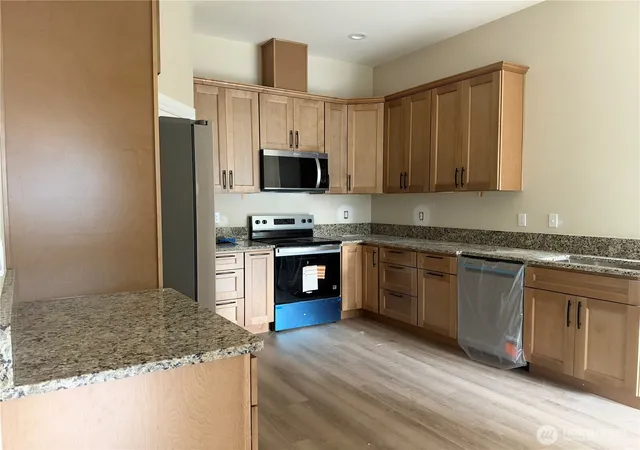 Photo 3 of Townhouse for sale at 3116 Sanderling Dr, Hoquiam, WA 98550 | MLS# NWM2571035 | Listing updated on 2026-09-24