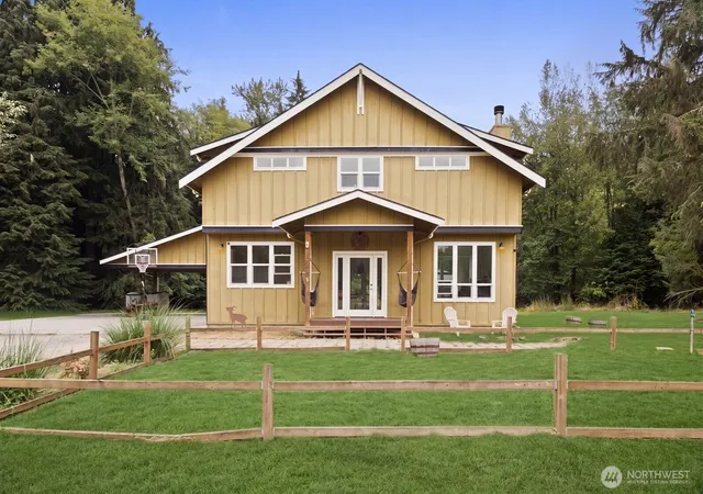 Photo 1 of Single family home for sale at 13724 Whites Rd, Arlington, WA 98223 | MLS# NWM2571070 | Listing updated on 2026-09-23