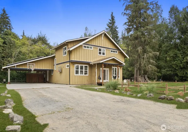 Photo 3 of Single family home for sale at 13724 Whites Rd, Arlington, WA 98223 | MLS# NWM2571070 | Listing updated on 2026-09-23