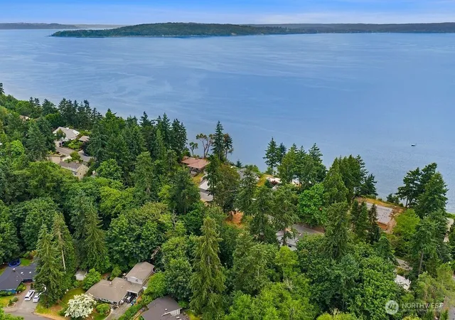 Photo 3 of Land for sale at 19210 SW Edgecliff, Normandy Park, WA 98166 | MLS# NWM2571072 | Listing updated on 2026-09-23