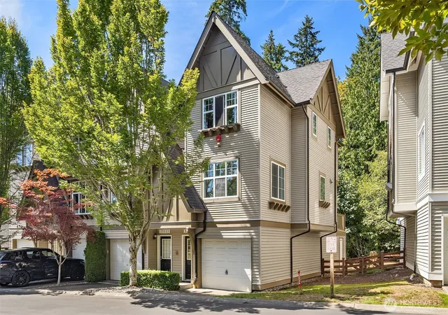 Photo 1 of Townhouse for sale at 22534 Ne Alder Crest Ln, Redmond, WA 98053 | MLS# NWM2571078 | Listing updated on 2026-09-25