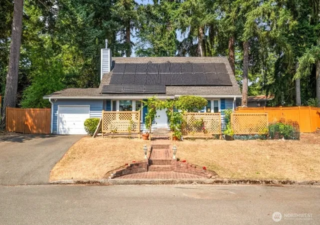 Photo 1 of Single family home for sale at 12086 Ne 137th Court, Kirkland, WA 98034 | MLS# NWM2571083 | Listing updated on 2026-09-24