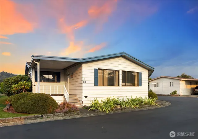 Photo 2 of Manufactured home for sale at 3611 I St Ne #60, Auburn, WA 98002 | MLS# NWM2571132 | Listing updated on 2026-09-23