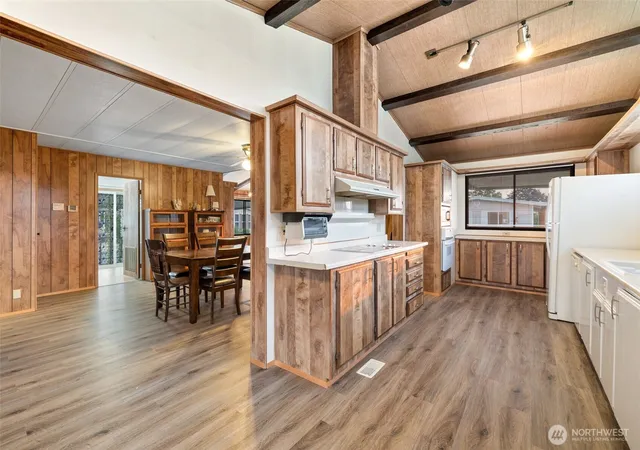 Photo 3 of Manufactured home for sale at 3611 I St Ne #60, Auburn, WA 98002 | MLS# NWM2571132 | Listing updated on 2026-09-23