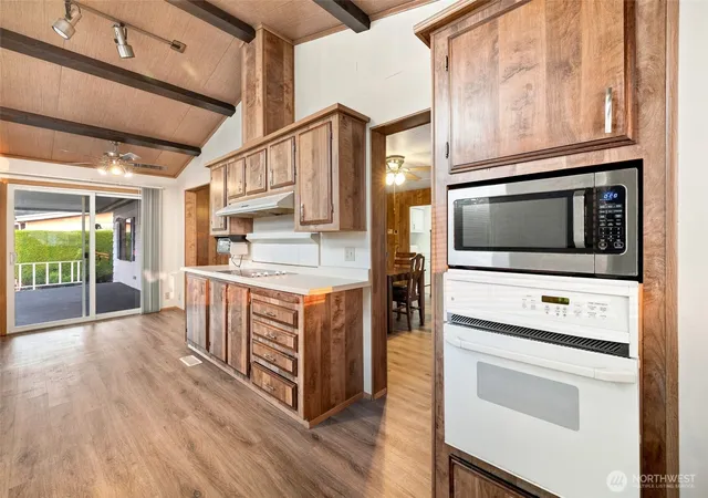 Photo 4 of Manufactured home for sale at 3611 I St Ne #60, Auburn, WA 98002 | MLS# NWM2571132 | Listing updated on 2026-09-23