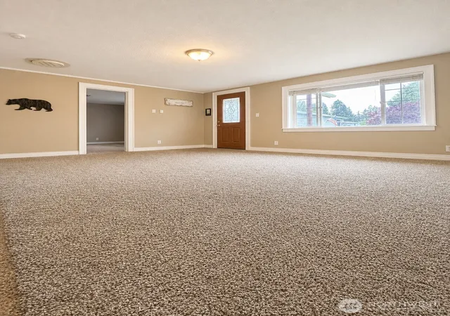 Photo 3 of Sale Pending at 202 Old Hill Rd, Aberdeen, WA 98520 | MLS# NWM2571149 | Listing updated on 2026-09-23