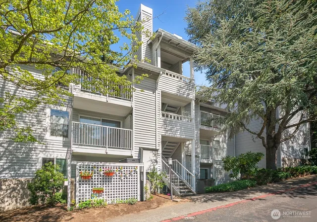 Photo 2 of Condo for sale at 4106 Factoria Blvd Se #213, Bellevue, WA 98006 | MLS# NWM2571151 | Listing updated on 2026-09-23