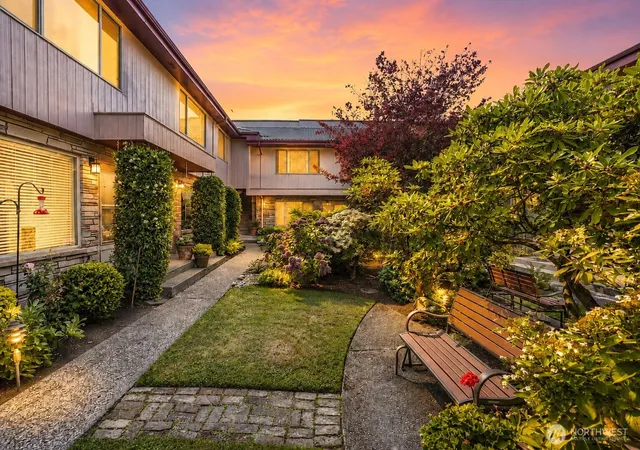 Condo for sale at 503 E B Harrison St, Seattle, WA 98102 | MLS# NWM2571171