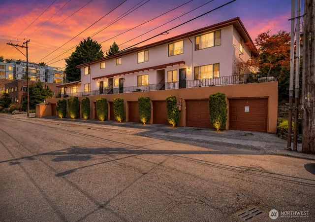 Photo 4 of Condo for sale at 503 E B Harrison St, Seattle, WA 98102 | MLS# NWM2571171 | Listing updated on 2026-10-02