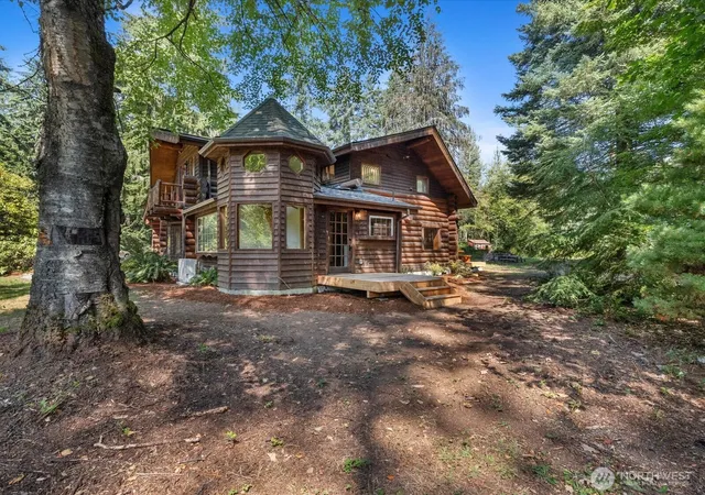 Photo 3 of Sale Pending at 6417 113th Avenue NE, Lake Stevens, WA 98258 | MLS# NWM2571174 | Listing updated on 2026-09-29