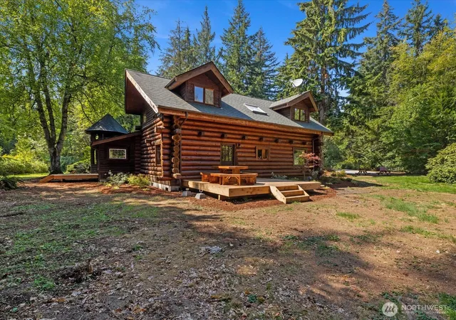 Photo 4 of Sale Pending at 6417 113th Avenue NE, Lake Stevens, WA 98258 | MLS# NWM2571174 | Listing updated on 2026-09-29
