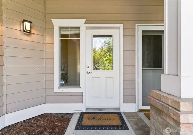 Photo 3 of Townhouse for sale at 10700 SE 260th Street #H102, Kent, WA 98030 | MLS# NWM2571175 | Listing updated on 2026-09-23