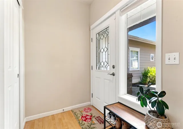 Photo 4 of Townhouse for sale at 10700 SE 260th Street #H102, Kent, WA 98030 | MLS# NWM2571175 | Listing updated on 2026-09-23