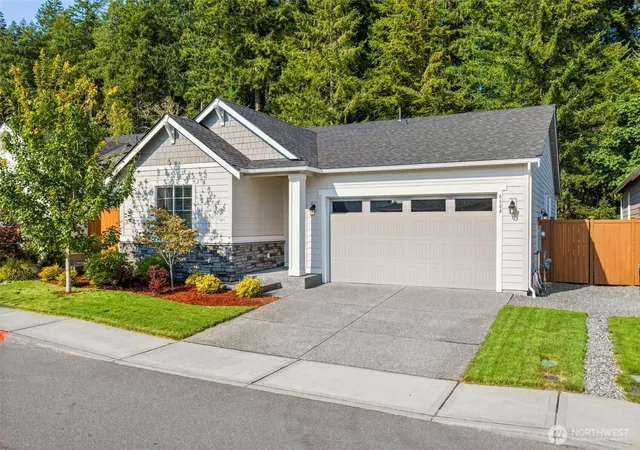 Photo 1 of Single family home for sale at 6684 Skipper Ln Se, Port Orchard, WA 98367 | MLS# NWM2571196 | Listing updated on 2026-09-25