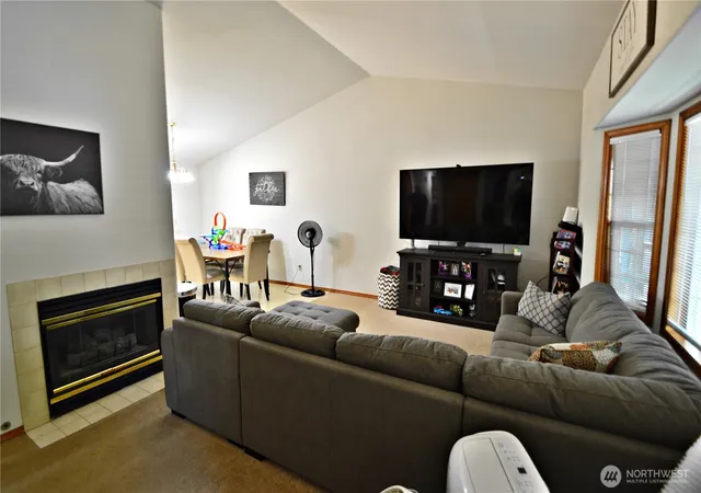 Photo 4 of House for sale at 12012 115th Avenue Ct E, Puyallup, WA 98374 | MLS# NWM2571210 | Listing updated on 2026-09-25