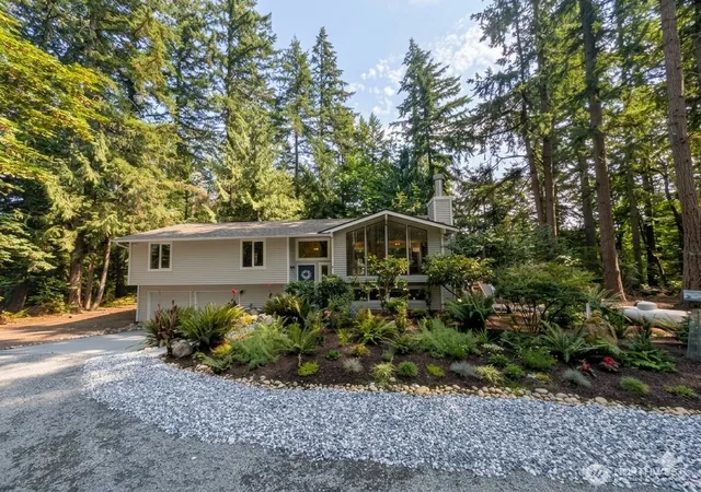 Photo 2 of Single family home for sale at 25120 Se 14th Street, Sammamish, WA 98075 | MLS# NWM2571217 | Listing updated on 2026-09-29