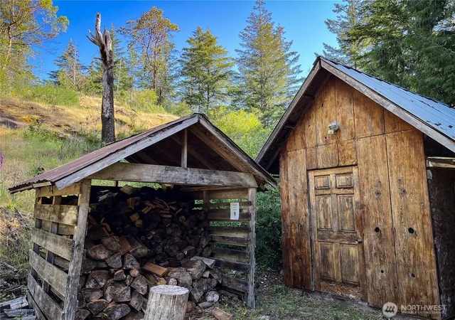 Photo 2 of Sale Pending at 311130 Us Hwy 101, Brinnon, WA 98320 | MLS# NWM2571225 | Listing updated on 2026-09-28