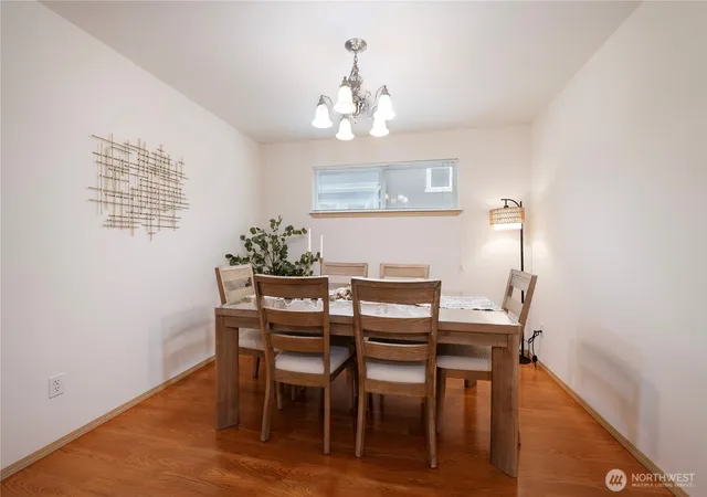 Photo 4 of Single family home for sale at 926 99Th St Sw, Everett, WA 98204 | MLS# NWM2571226 | Listing updated on 2026-09-25