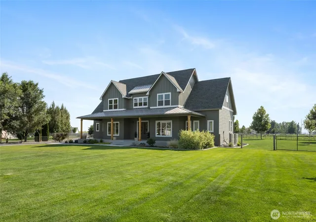 Photo 4 of Single family home for sale at 10171 Rd 57 NE, Moses Lake, WA 98837 | MLS# NWM2571231 | Listing updated on 2026-09-25