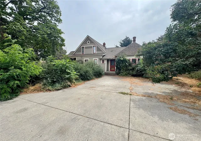 Photo 3 of Sale Pending at 314 South 2nd, Dayton, WA 99328 | MLS# NWM2571232 | Listing updated on 2026-10-02