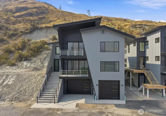 Photo 1 of Single family home for sale at 1891 W Prospect St, Chelan, WA 98816 | MLS# NWM2571233 | Listing updated on 2026-09-25