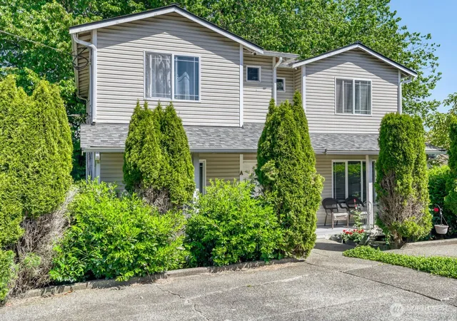 Photo 2 of Multi family home for sale at 6101 Mcdougal Ave, Everett, WA 98203 | MLS# NWM2571254 | Listing updated on 2026-09-21