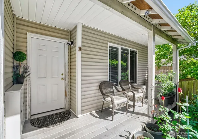 Photo 3 of House for sale at 6101 Mcdougal Ave, Everett, WA 98203 | MLS# NWM2571254 | Listing updated on 2026-09-21