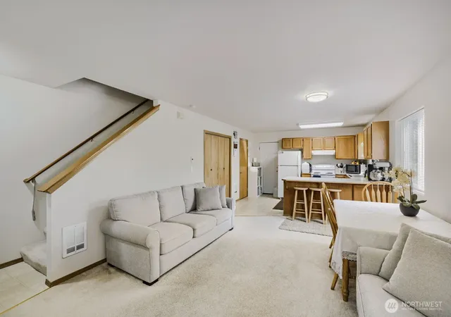 Photo 4 of House for sale at 6101 Mcdougal Ave, Everett, WA 98203 | MLS# NWM2571254 | Listing updated on 2026-09-21