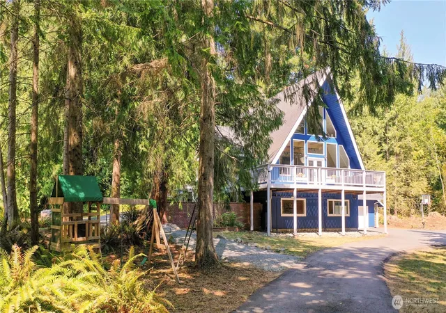 Photo 3 of Single family home for sale at 4511 109th Avenue Se, Snohomish, WA 98290 | MLS# NWM2571265 | Listing updated on 2026-09-30
