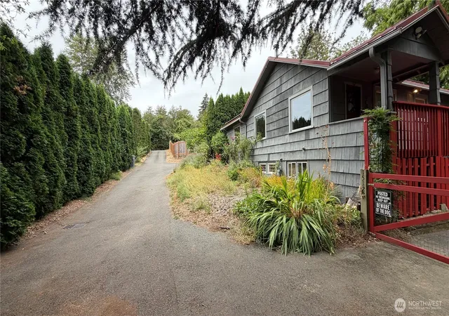 Photo 3 of Single family home for sale at 15122 S 42nd Avenue, Tukwila, WA 98188 | MLS# NWM2571266 | Listing updated on 2026-09-25
