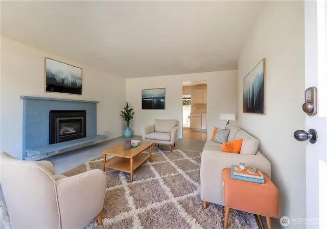 Photo 3 of Single family home for sale at 29513 39Th Ave S, Auburn, WA 98001 | MLS# NWM2571267 | Listing updated on 2026-09-27
