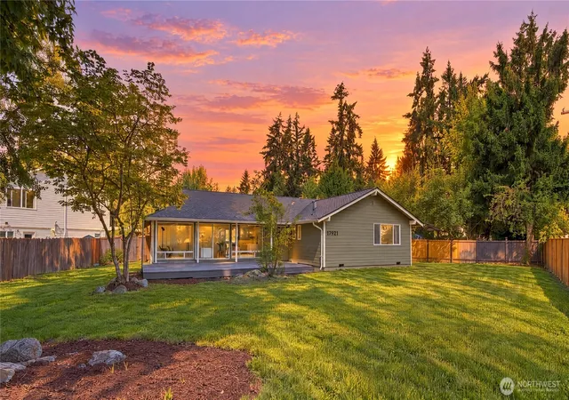 Photo 2 of Single family home for sale at 17921 Ne 27th St, Redmond, WA 98052 | MLS# NWM2571275 | Listing updated on 2026-10-10