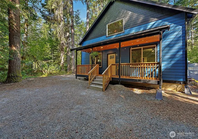 Photo 3 of Single family home for sale at 31219 555th Street E, Ashford, WA 98304 | MLS# NWM2571280 | Listing updated on 2026-09-29