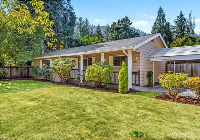 Photo 2 of Single family home for sale at 1245 6th Avenue Se, Issaquah, WA 98027 | MLS# NWM2571284 | Listing updated on 2026-09-25